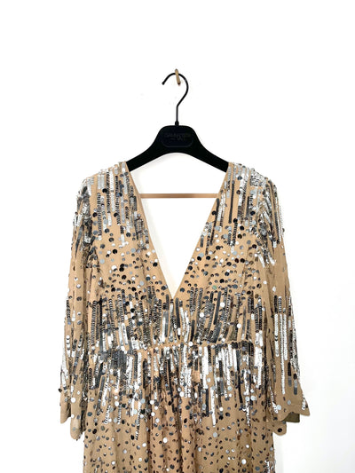 Robe de cérémonie à sequins argentée ( SOLD OUT )