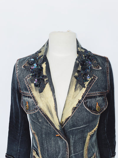 Veste blazer en jean et détails broderies perlés ( SOLD OUT )