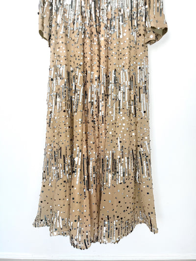 Robe de cérémonie à sequins argentée ( SOLD OUT )